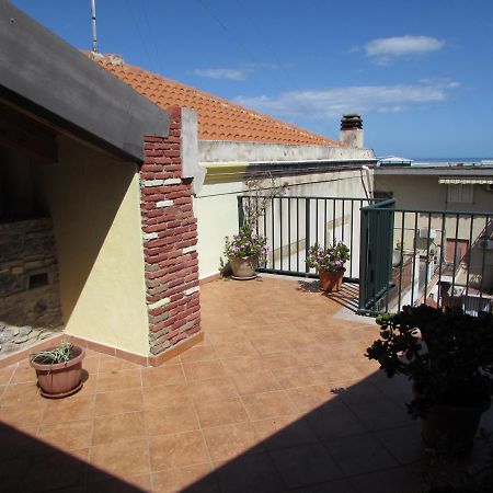 Antico Palazzo Acomodação com café da manhã Giardini Naxos Exterior foto