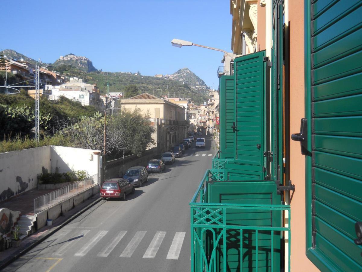 Antico Palazzo Acomodação com café da manhã Giardini Naxos Exterior foto