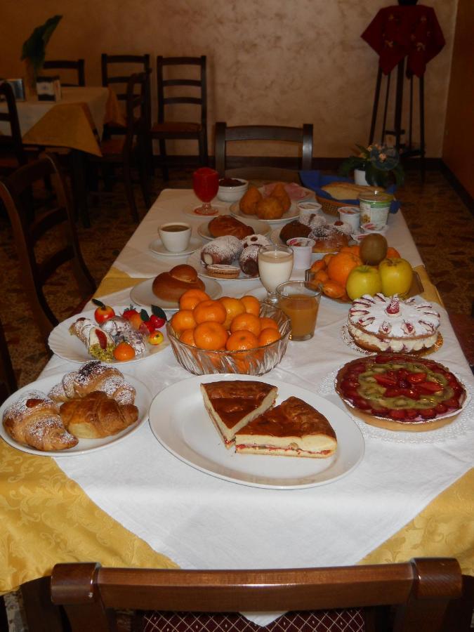 Antico Palazzo Acomodação com café da manhã Giardini Naxos Exterior foto