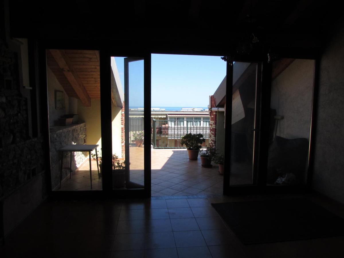 Antico Palazzo Acomodação com café da manhã Giardini Naxos Exterior foto